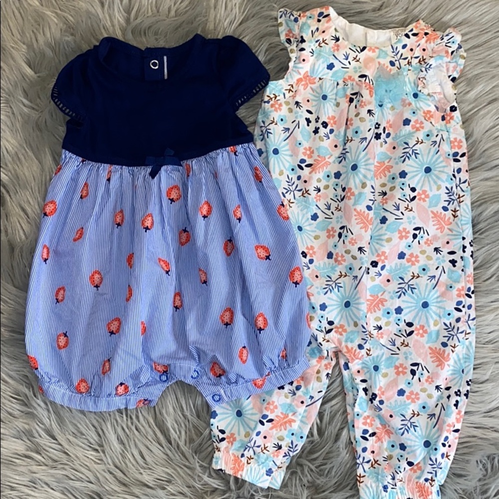 🟠 4/$25 Carters Baby Girl Jumpers 6 Months